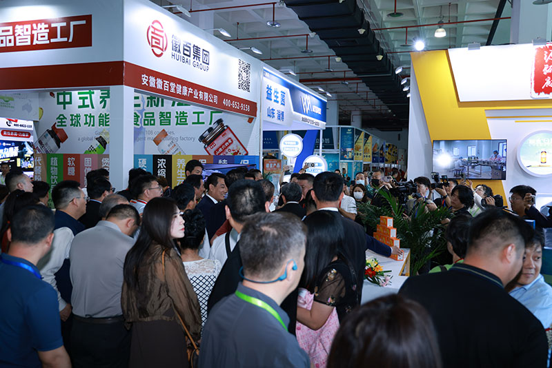 XUBO9989.jpg XUBO9989.jpg